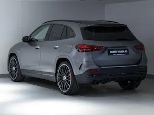 Mercedes-Benz GLA 35 AMG 4MATIC