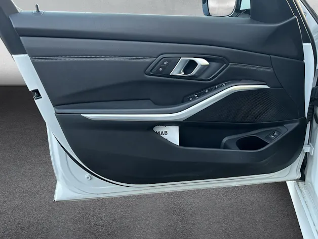 BMW 330d xDrive Touring
