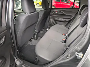 Suzuki Swift 1.2 Sakura Hybrid