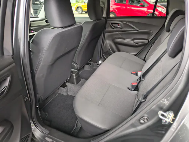 Suzuki Swift 1.2 Sakura Hybrid