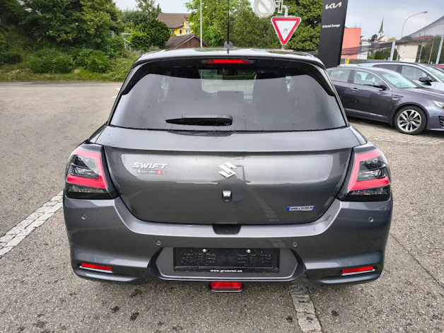 Suzuki Swift 1.2 Sakura Hybrid