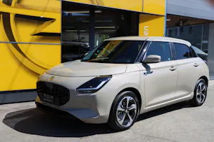 Suzuki Swift 1.2 Sakura Top Hybrid
