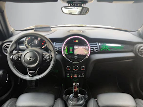 https://vehicle.imgix.net/4296221/50bb0d15-08db-41d8-9d59-7b7d713b972b.jpg