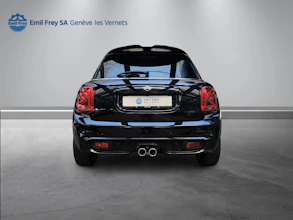 https://vehicle.imgix.net/4296221/d04408db-403f-4c19-9b68-533374e19c9c.jpg