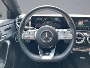 Mercedes-Benz A 250 AMG Line 4m