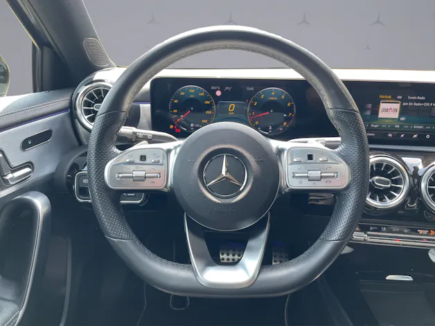 Mercedes-Benz A 250 AMG Line 4m
