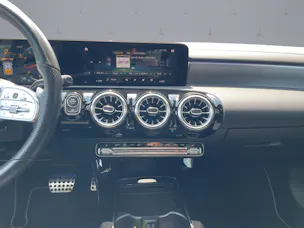 Mercedes-Benz A 250 AMG Line 4m