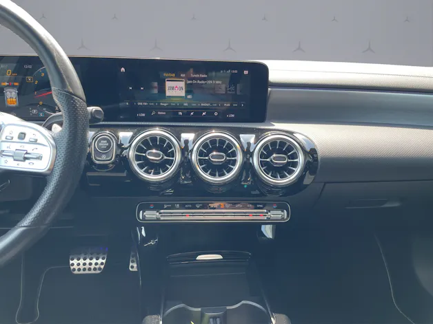 Mercedes-Benz A 250 AMG Line 4m