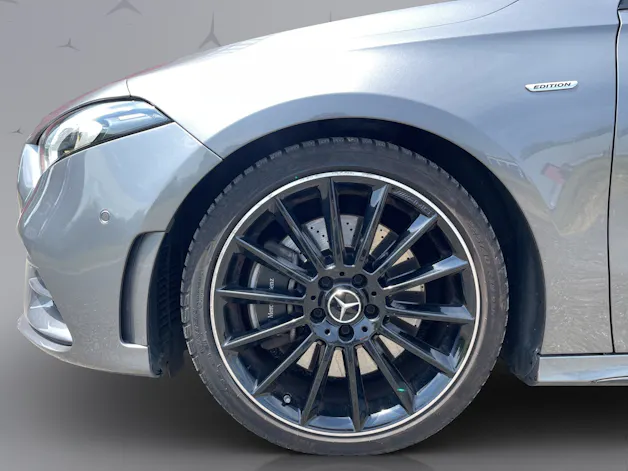 Mercedes-Benz A 250 AMG Line 4m