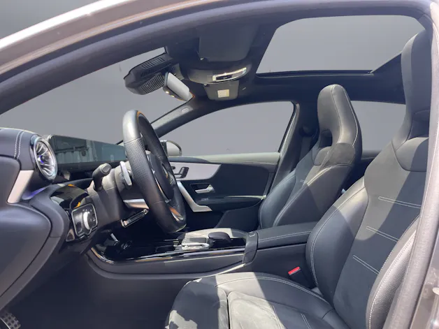 Mercedes-Benz A 250 AMG Line 4m