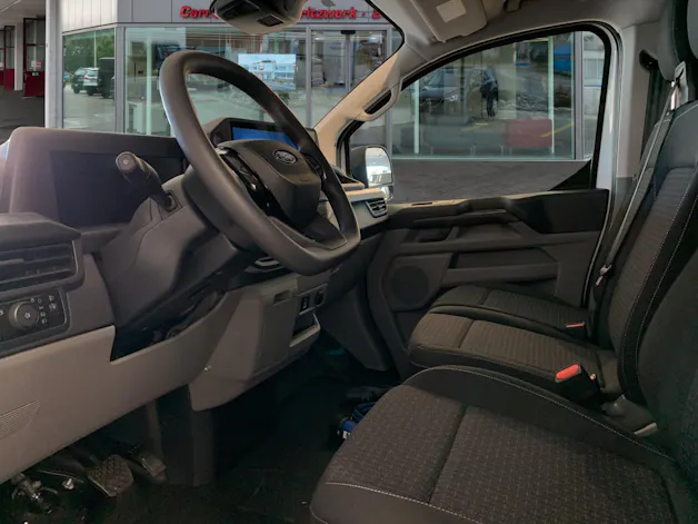 Ford Transit C Van 320 L1 2.5 Duratec 233 Trend PHEV