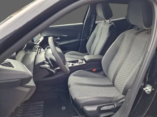 Peugeot 2008 1.2 Hybrid Allure Premium
