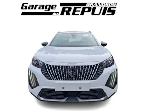 Peugeot 2008 1.2 Hybrid 145 Allure Premium
