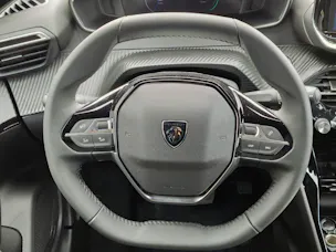 Peugeot 2008 1.2 Hybrid Allure