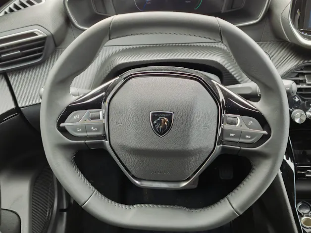 Peugeot 2008 1.2 Hybrid Allure