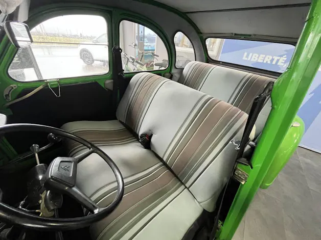 Citroën 2CV6 Special