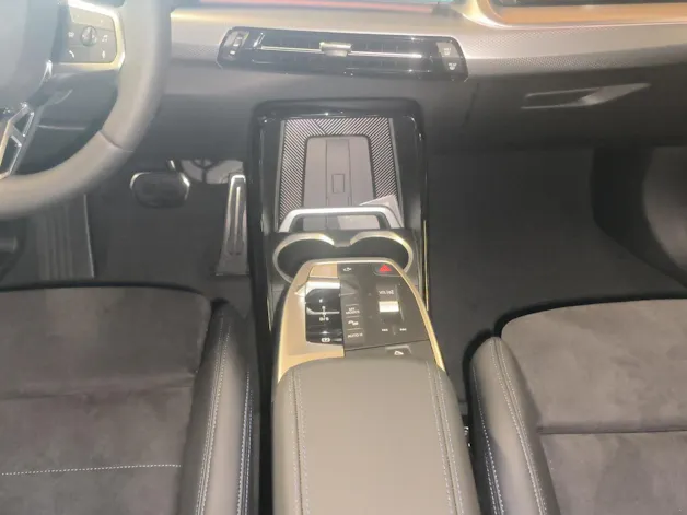 BMW X1 20d xDrive paddles