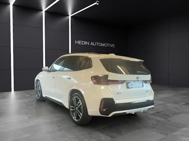 BMW X1 20d xDrive paddles