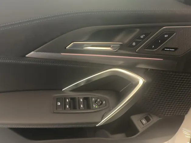 BMW X1 20d xDrive paddles