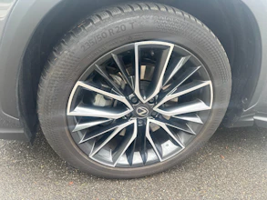 https://vehicle.imgix.net/4296323/492327b5-3284-4816-80c0-b650133bb277.jpg