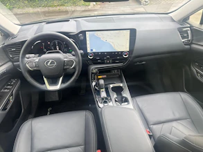 https://vehicle.imgix.net/4296323/b38ee967-a084-4c38-ae7d-3d0f8d16532e.jpg