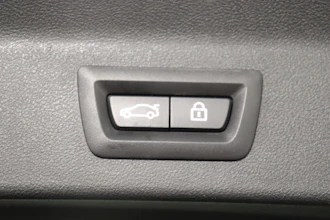 https://vehicle.imgix.net/4296397/1852adaf-33ef-4c16-b2e4-9647592644b2.JPG