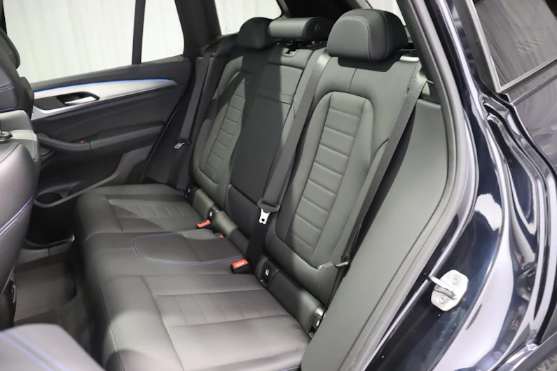 Fahrzeugbild BMW iX3
