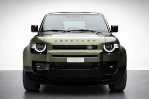 Land Rover Defender 110 3.0 D I6 250 X-Dynamic SE