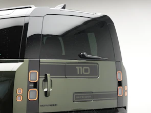 immagine del veicolo LAND ROVER Defender 110 3.0 D I6 250 X-Dynamic SE