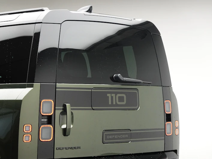 immagine del veicolo LAND ROVER DEFENDER