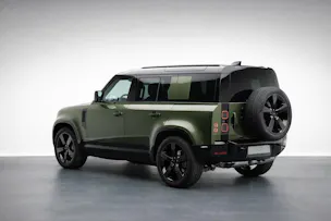 Land Rover Defender 110 3.0 D I6 250 X-Dynamic SE