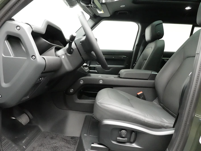immagine del veicolo LAND ROVER DEFENDER