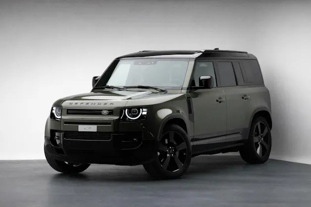 Land Rover Defender 110 3.0 D I6 250 X-Dynamic SE