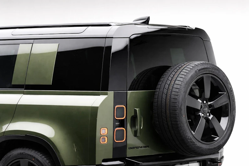 immagine del veicolo LAND ROVER DEFENDER