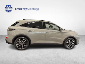 https://vehicle.imgix.net/4296463/463be946-bc10-4bb7-aa4f-b6bfd8aa8387.jpg