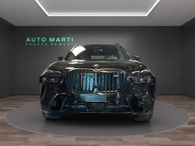 BMW X7 M60i