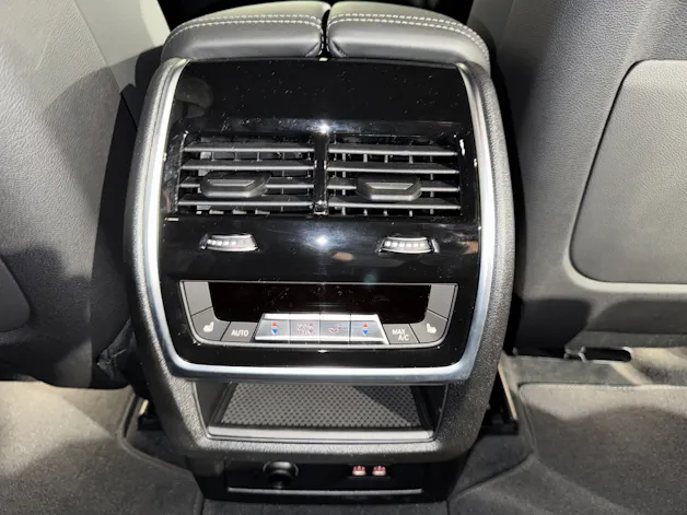 BMW X7 M60i