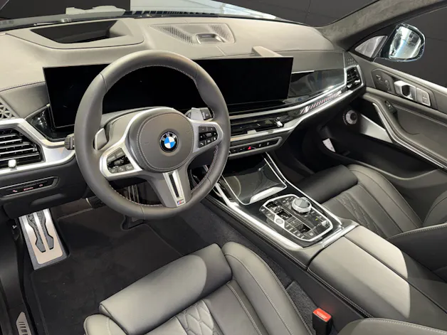 BMW X7 M60i
