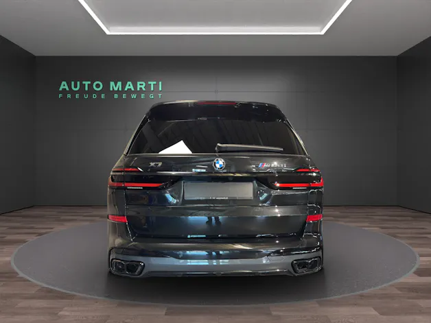 BMW X7 M60i