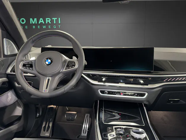 BMW X7 M60i