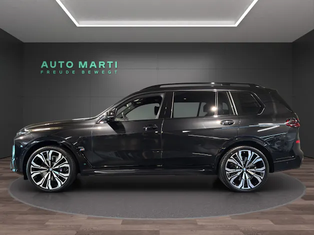 BMW X7 M60i