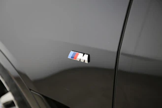 https://vehicle.imgix.net/4296545/5e39dccd-e8b5-4f4f-8a4c-2accb9c0fb19.jpg