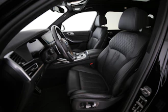 https://vehicle.imgix.net/4296545/6ce81937-b03a-41b1-aef4-7670341b8c1b.jpg