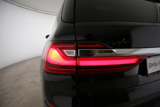 https://vehicle.imgix.net/4296545/aa6ae330-66dd-4e53-860b-f95c9a73e77b.jpg