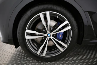 https://vehicle.imgix.net/4296545/e035689b-5f4f-4645-b000-9a9061624a42.jpg