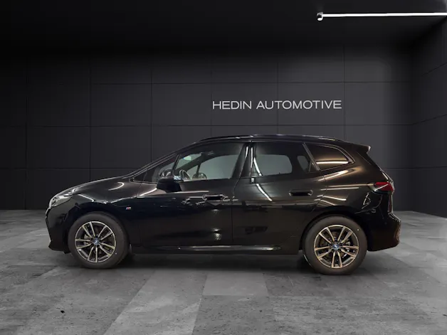 BMW 225e xDrive paddles Active Tourer