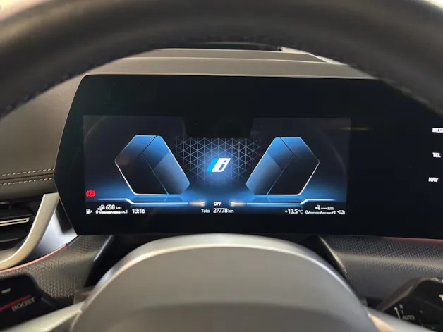 BMW 225e xDrive paddles Active Tourer