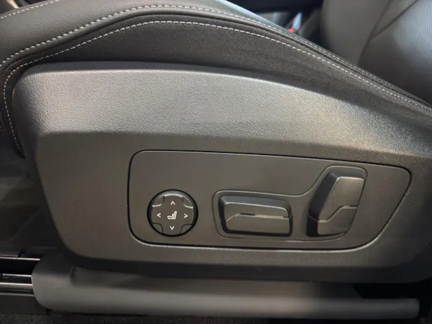 BMW 225e xDrive paddles Active Tourer