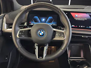 BMW 225e xDrive paddles Active Tourer