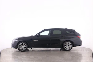 Fahrzeugbild BMW 330e xDrive SAG Touring